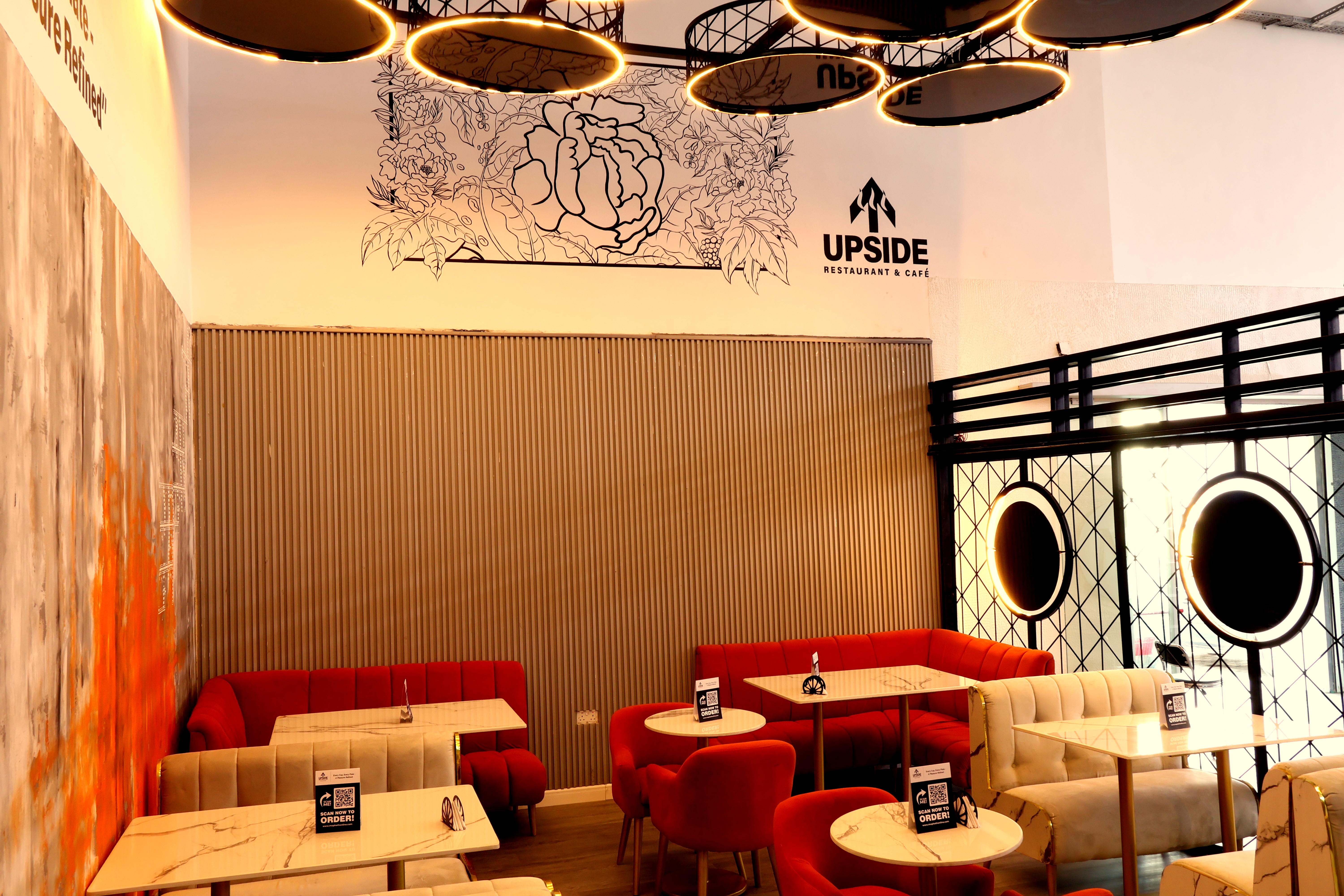 Upside Restaurant and Cafe